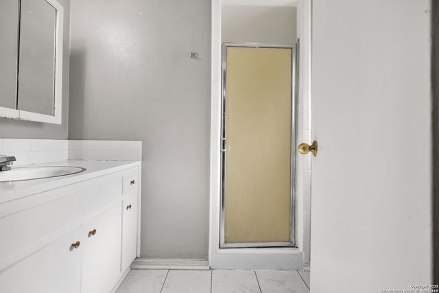 6012 Evers, Leon Valley, TX 78238