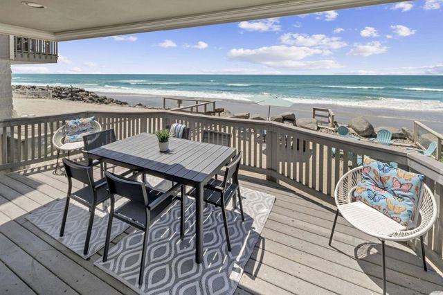 1123 S Pacific Street, Oceanside, CA 92054