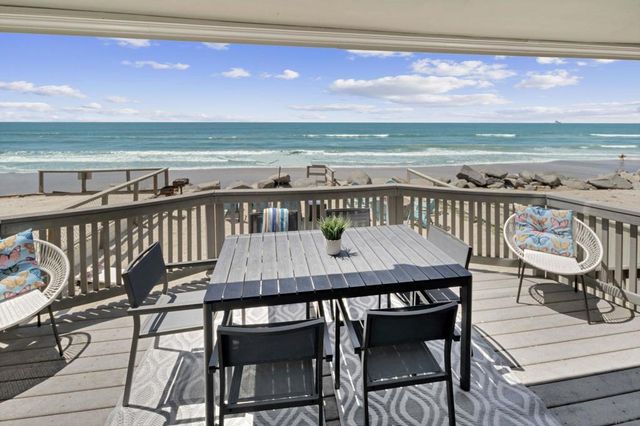 1123 S Pacific Street, Oceanside, CA 92054