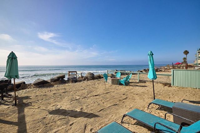 1123 S Pacific Street, Oceanside, CA 92054