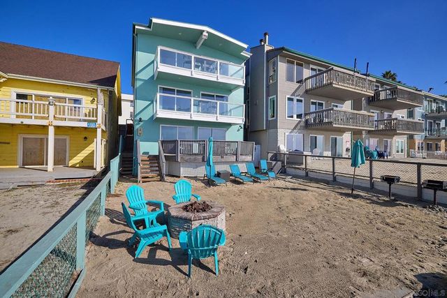 1123 S Pacific Street, Oceanside, CA 92054