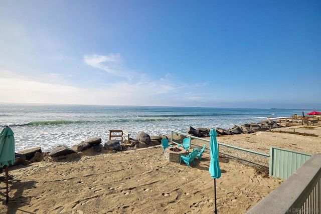 1123 S Pacific Street, Oceanside, CA 92054