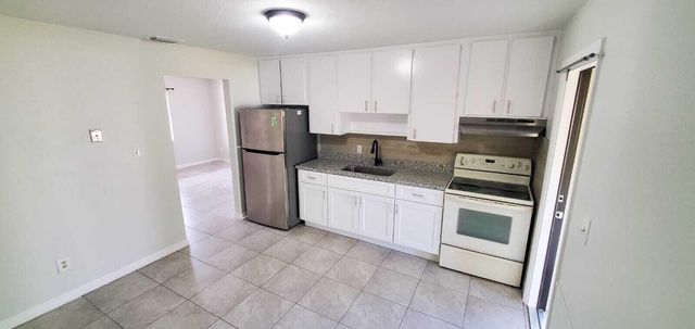 2578 Seneca Avenue, Fort Pierce, FL 34946