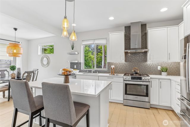 8312 120th Avenue NE, Kirkland, WA 98033
