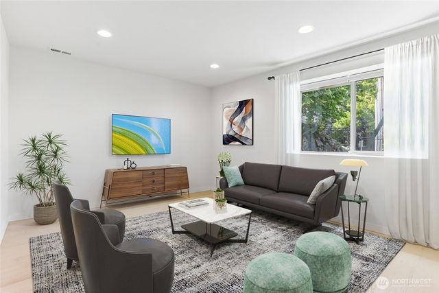 8312 120th Avenue NE, Kirkland, WA 98033