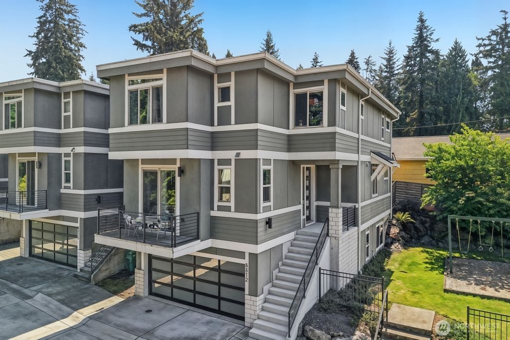 8312 120th Avenue NE, Kirkland, WA 98033