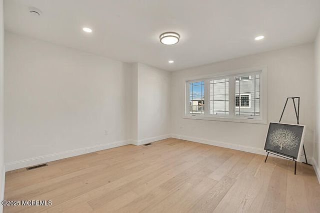 24 Surf Street, Sea Bright, NJ 07760