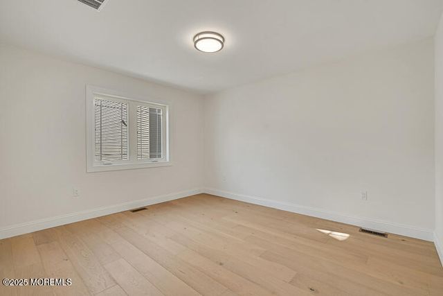 24 Surf Street, Sea Bright, NJ 07760