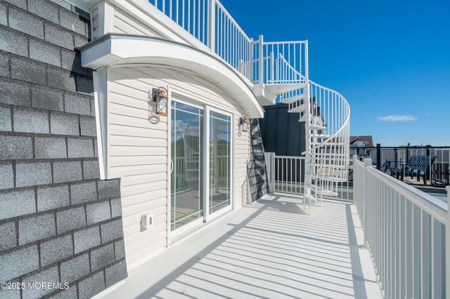 24 Surf Street, Sea Bright, NJ 07760