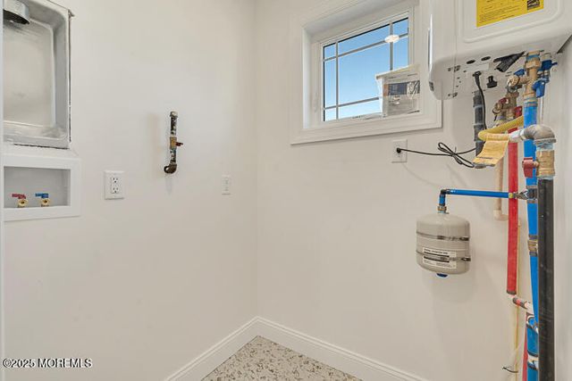 24 Surf Street, Sea Bright, NJ 07760