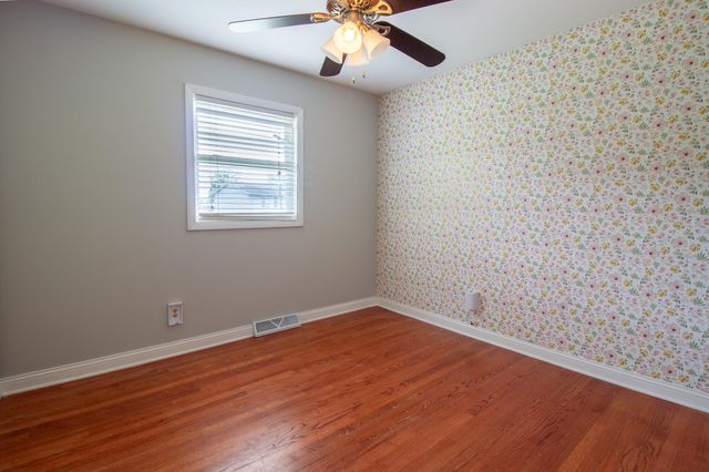 3063 Parkwood Place, Crown Point, IN 46307