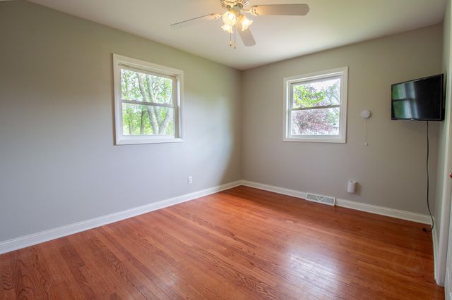 3063 Parkwood Place, Crown Point, IN 46307