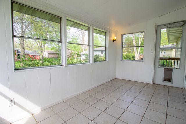 3063 Parkwood Place, Crown Point, IN 46307
