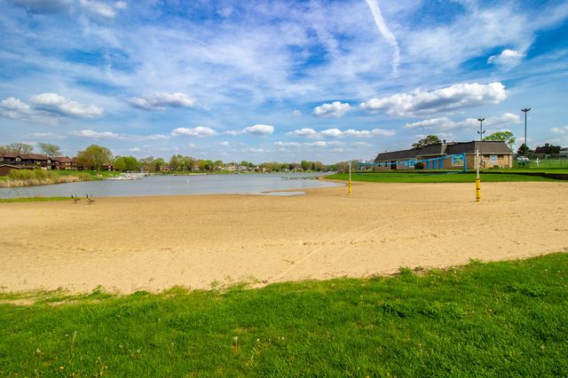 3063 Parkwood Place, Crown Point, IN 46307