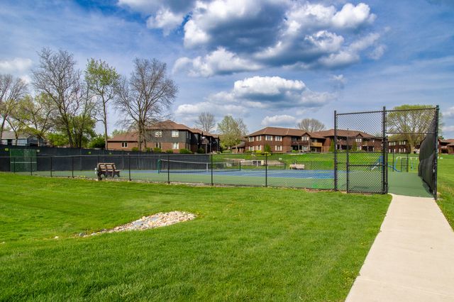 3063 Parkwood Place, Crown Point, IN 46307
