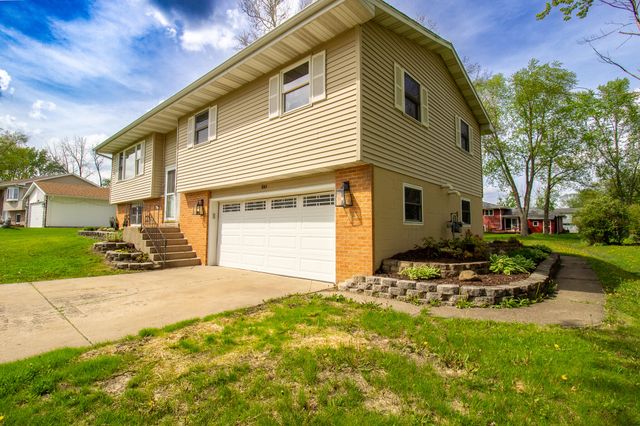 3063 Parkwood Place, Crown Point, IN 46307