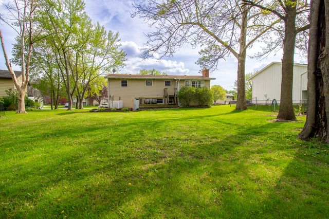 3063 Parkwood Place, Crown Point, IN 46307