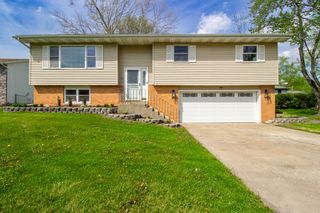 3063 Parkwood Place, Crown Point, IN 46307