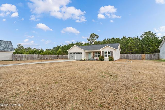 505 Cherry Blossom Lane, Richlands, NC 28574