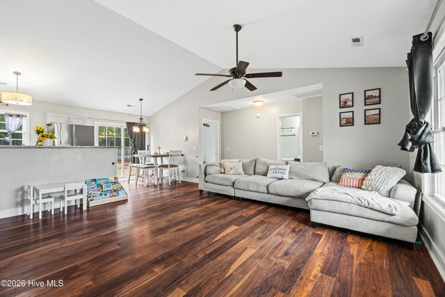 505 Cherry Blossom Lane, Richlands, NC 28574