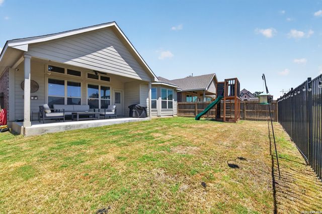 1715 DUNVEGAN PARK, Bulverde, TX 78163
