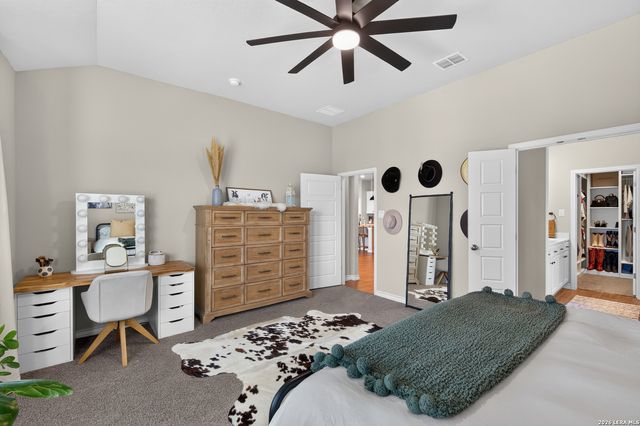 1715 DUNVEGAN PARK, Bulverde, TX 78163