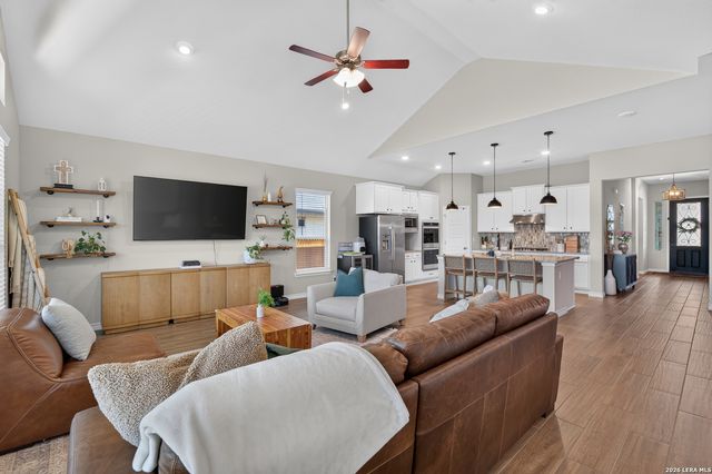 1715 DUNVEGAN PARK, Bulverde, TX 78163