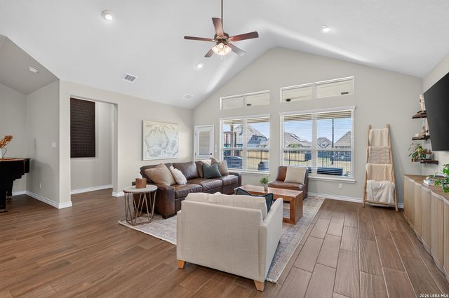 1715 DUNVEGAN PARK, Bulverde, TX 78163
