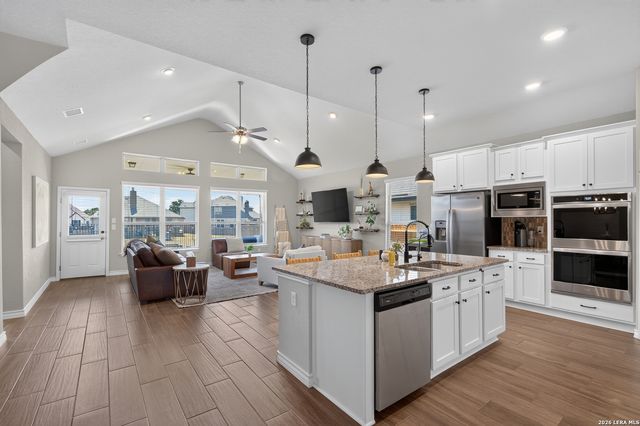 1715 DUNVEGAN PARK, Bulverde, TX 78163