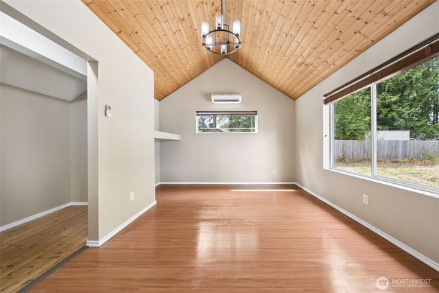 10208 McKinley Avenue E, Tacoma, WA 98445