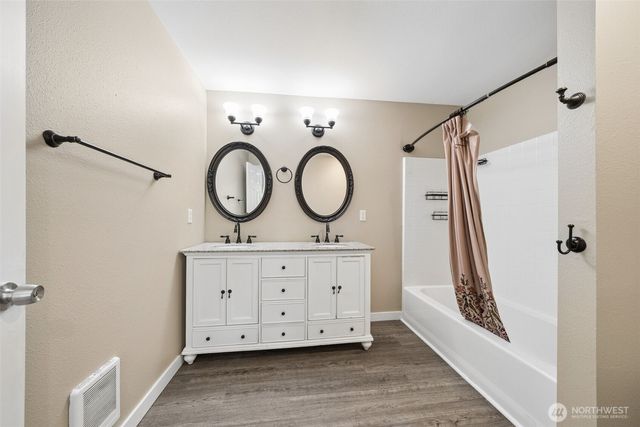 10208 McKinley Avenue E, Tacoma, WA 98445