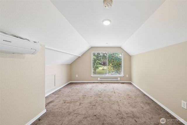 10208 McKinley Avenue E, Tacoma, WA 98445