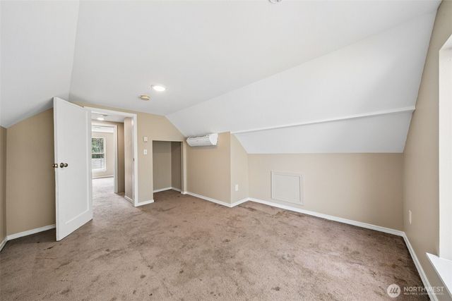 10208 McKinley Avenue E, Tacoma, WA 98445
