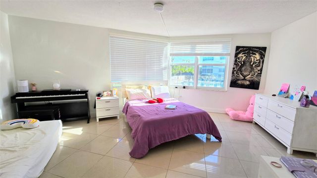 1351 NE 191st Street E204, Miami, FL 33179