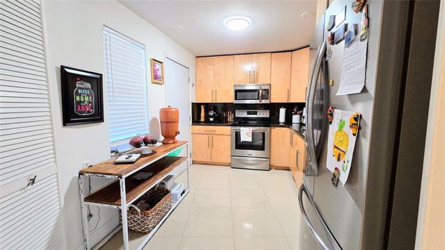 1351 NE 191st Street E204, Miami, FL 33179