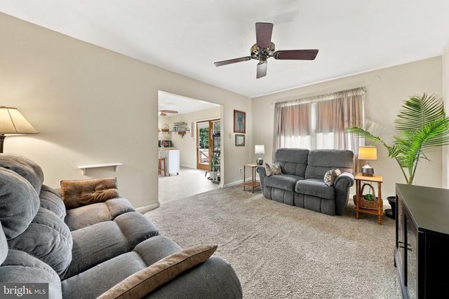 405 RICHWOOD RD, Mullica Hill, NJ 08062