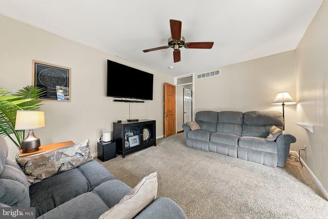 405 RICHWOOD RD, Mullica Hill, NJ 08062