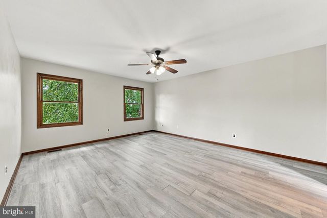 405 RICHWOOD RD, Mullica Hill, NJ 08062