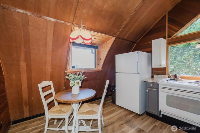 150 E Cedar Street, Belfair, WA 98528