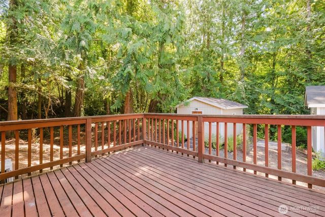150 E Cedar Street, Belfair, WA 98528