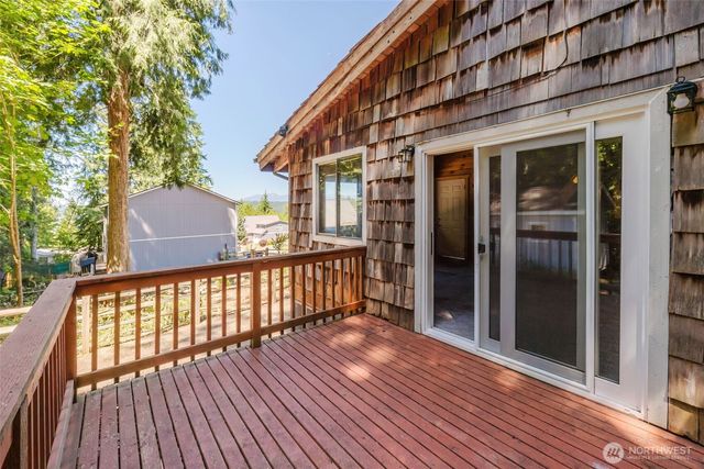 150 E Cedar Street, Belfair, WA 98528