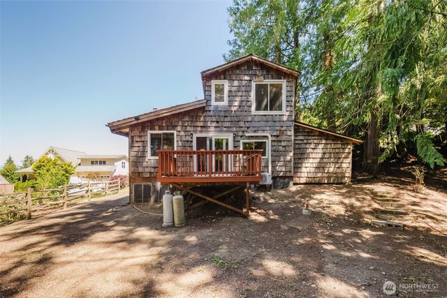 150 E Cedar Street, Belfair, WA 98528