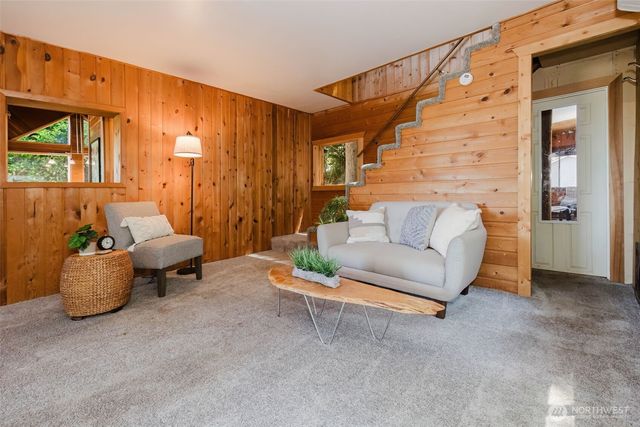 150 E Cedar Street, Belfair, WA 98528