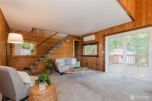 150 E Cedar Street, Belfair, WA 98528