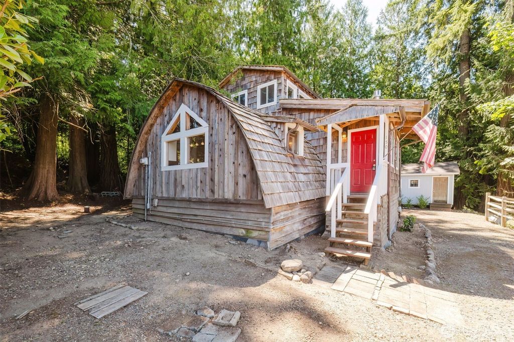 150 E Cedar Street, Belfair, WA 98528