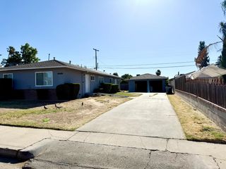2104 Mayfair Drive W, Fresno, CA 93703