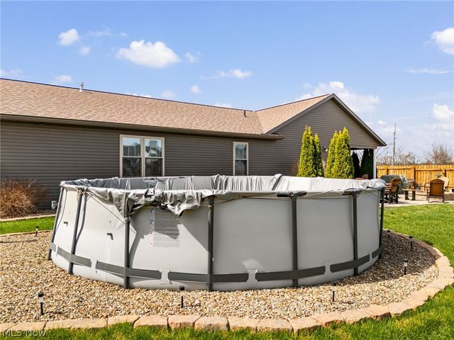 3515 Eastport Road SE, Dennison, OH 44621