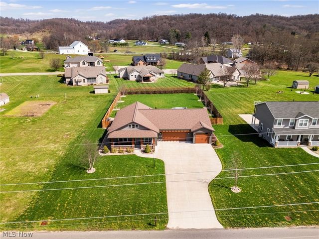 3515 Eastport Road SE, Dennison, OH 44621