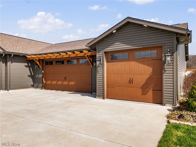 3515 Eastport Road SE, Dennison, OH 44621