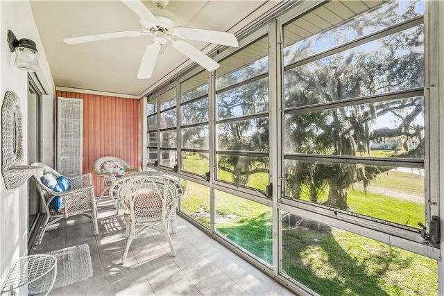 92 Spring Lake Drive 207, Vero Beach, FL 32962